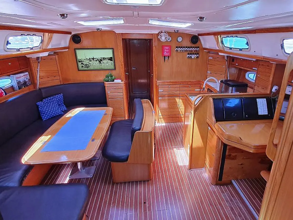 Bavaria 50 Cruiser -   - [Internal image]